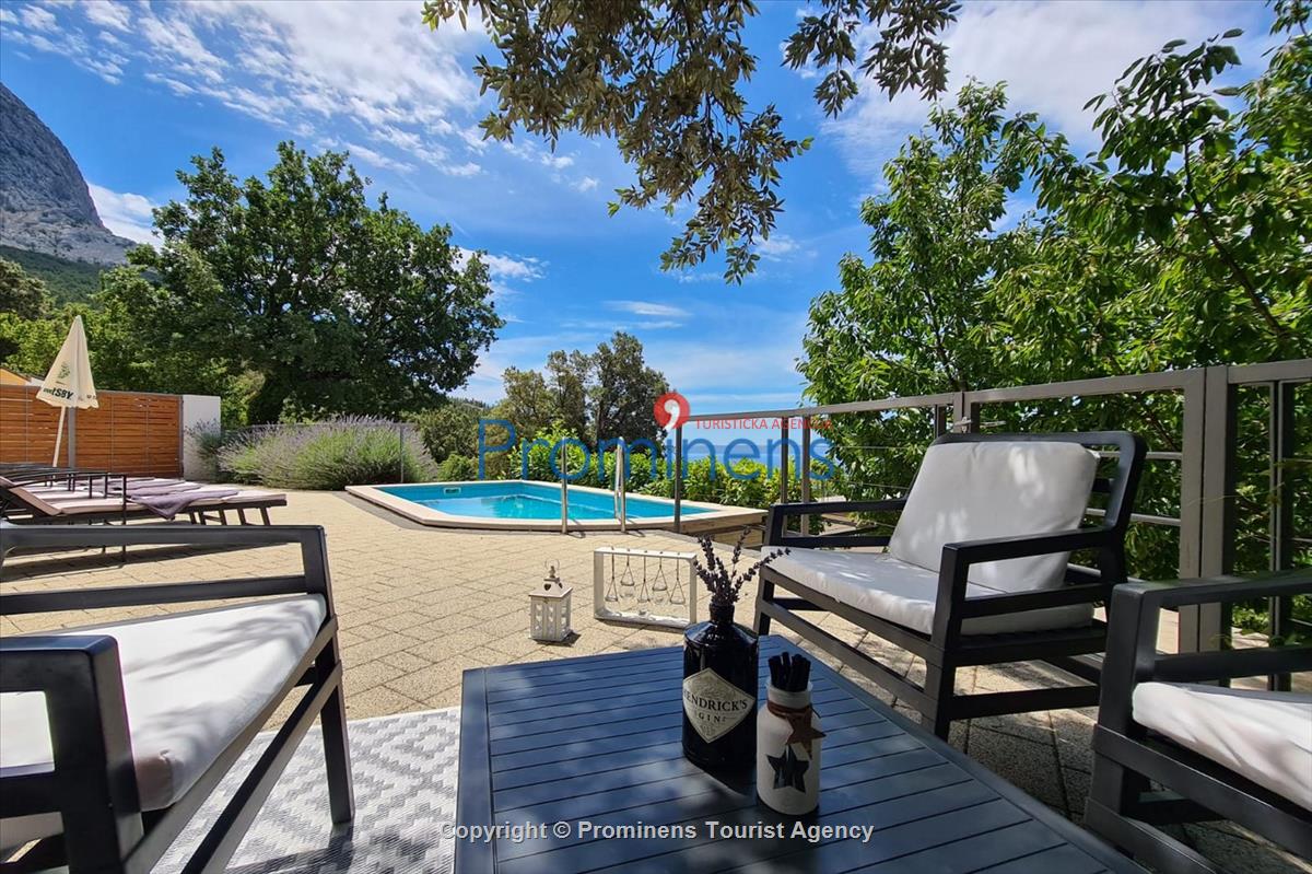 Ferienhaus Bastion mit Pool und Meerblick Baška Voda Dalmatien