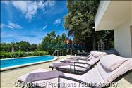 Ferienhaus Bastion mit Pool und Meerblick Baška Voda Dalmatien