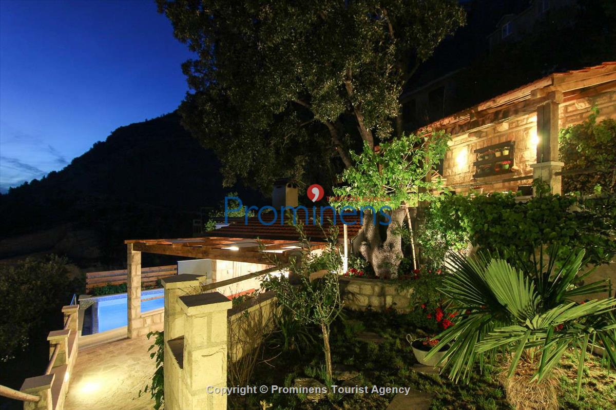 Ferienhaus Villa Dado Baška Voda,  Makarska Riviera  Kroatien  mit Meerblick beheiztem Pool und Garten