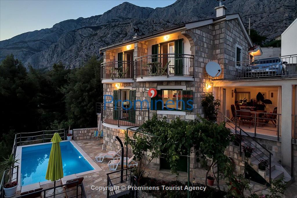 Charmantes Ferienhaus mit Pool und Meerblick in Tučepi - Kroatien an der Makarska Riviera 