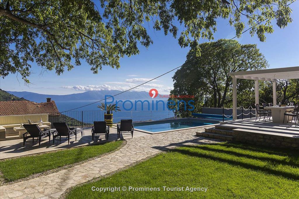 Ferienhaus Kostela mit Pool Zaostrog Makarska Riviera