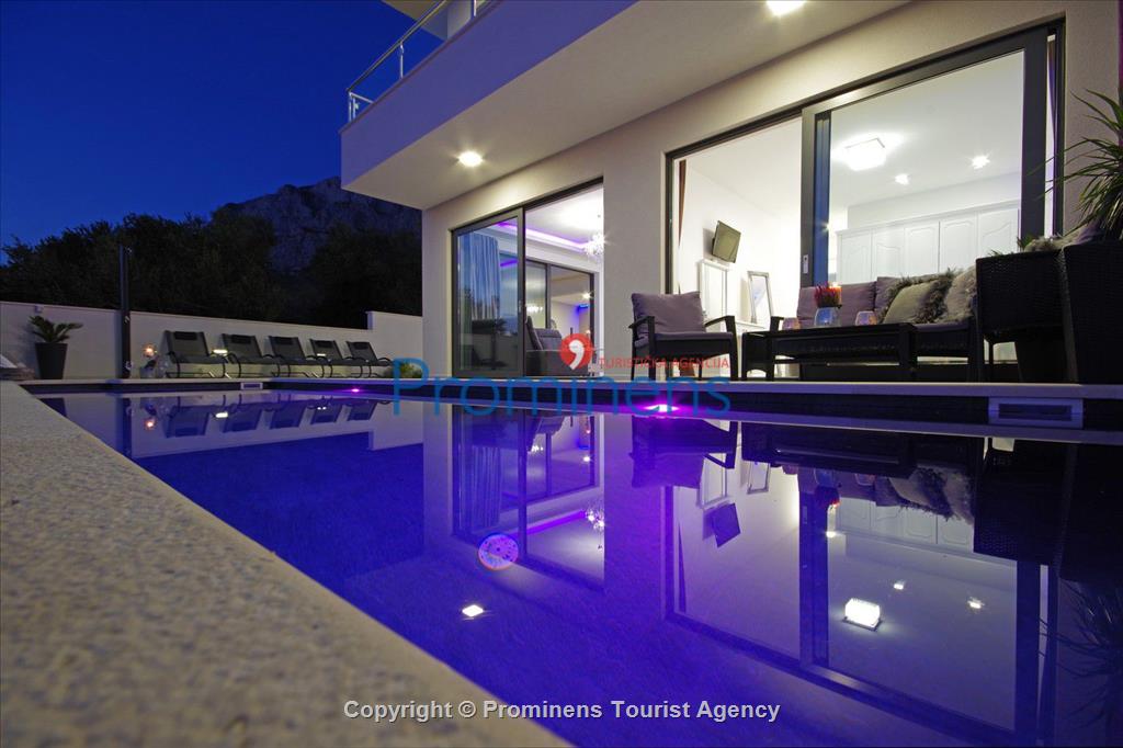 Makarska Villa Anja mit beheiztem Pool und Meerblick - Drei Schlafzimmer, der perfekte Familienurlaub