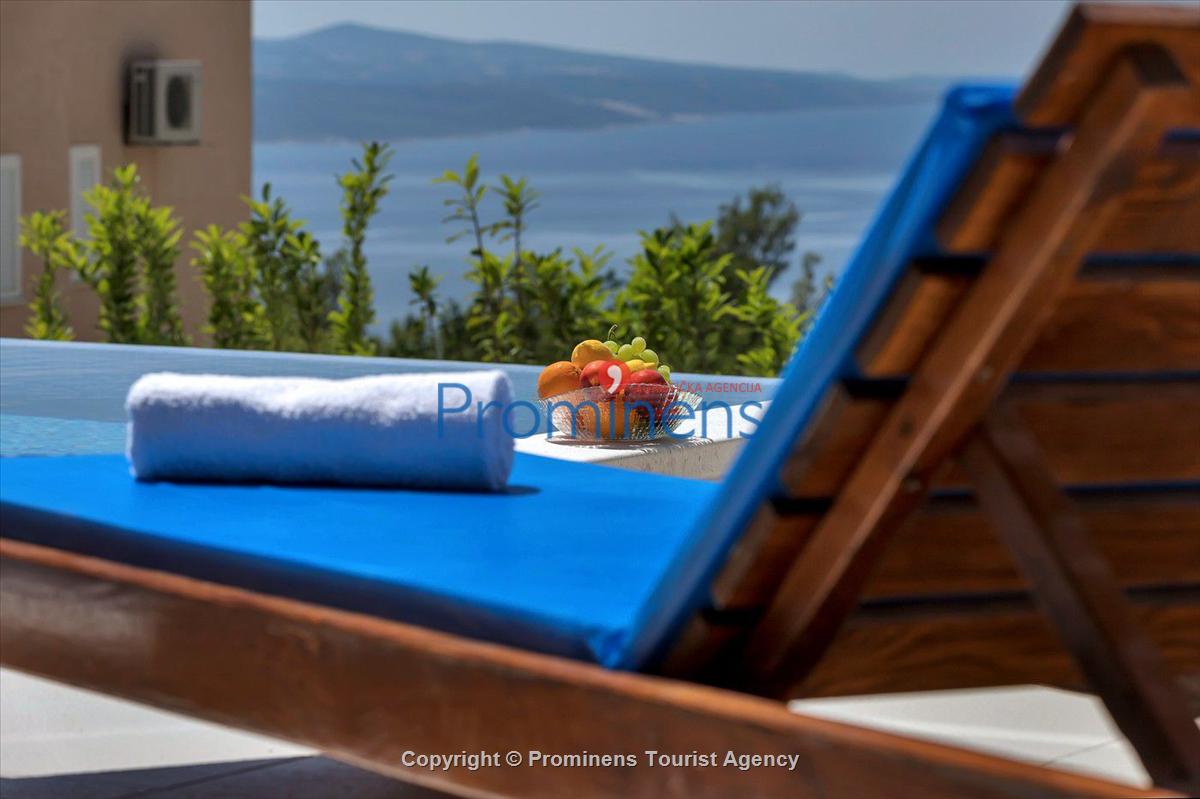 Ferienhaus Villa E mit Pool un Meerblick bei Baška Voda , Makarska Riviera  Dalmatien mieten