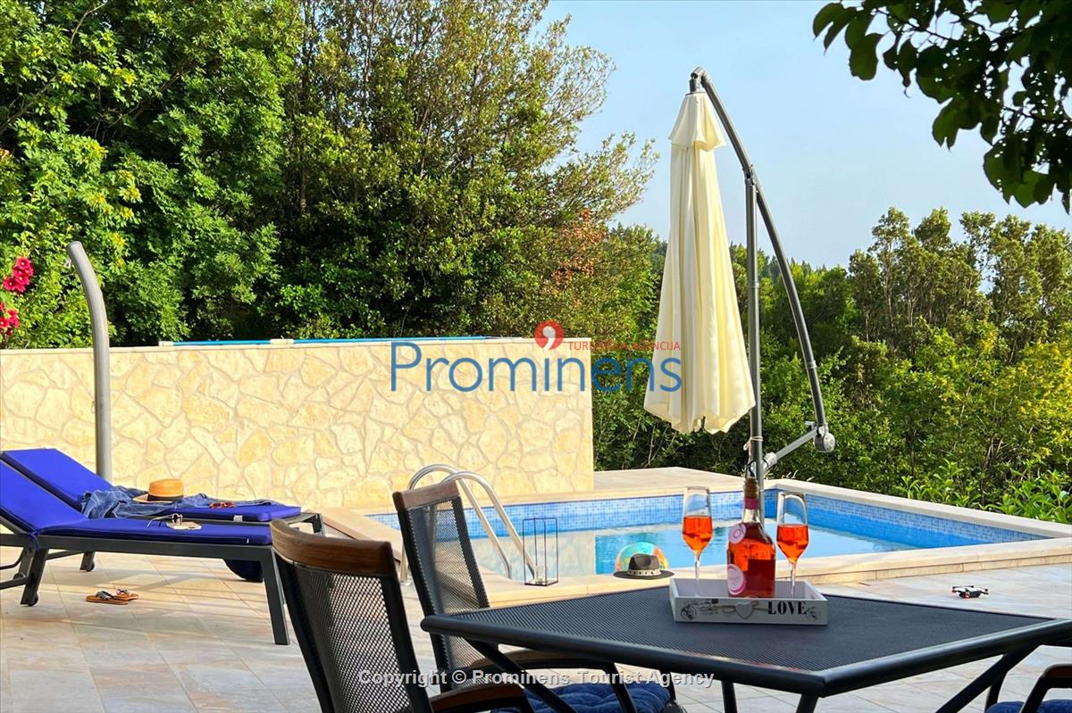 Ferienhaus Giran mit Pool und Meerblick in Bast  Makarska Riviera  Dalmatien;  Kroatien, Urlaub