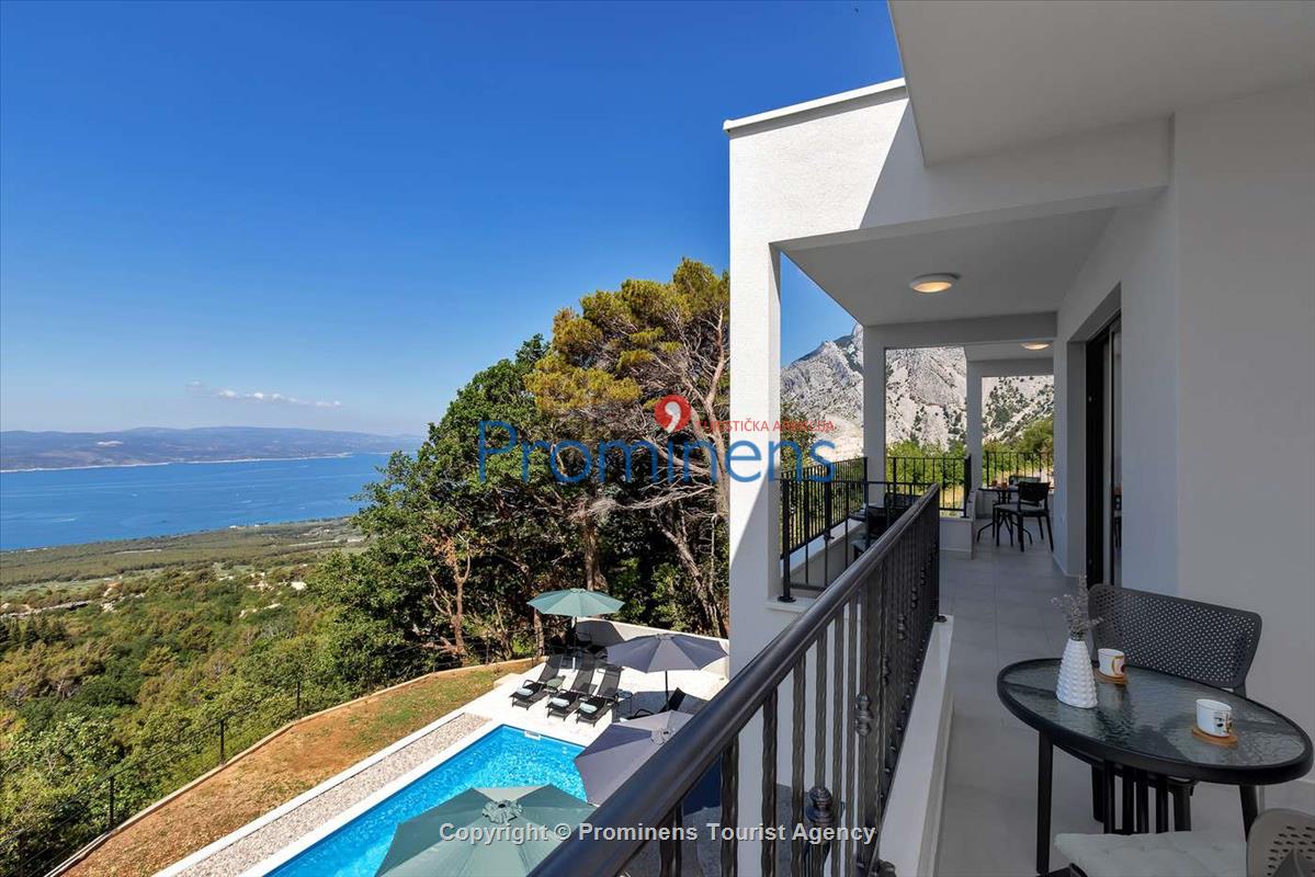 Modernes Ferienhaus Villa Alta Vista mit Pool  Meerblick bei Baska Voda  Makarska Riviera  