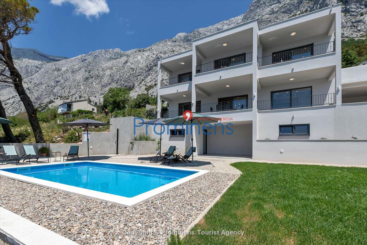 Modernes Ferienhaus Villa Alta Vista mit Pool  Meerblick bei Baska Voda  Makarska Riviera  