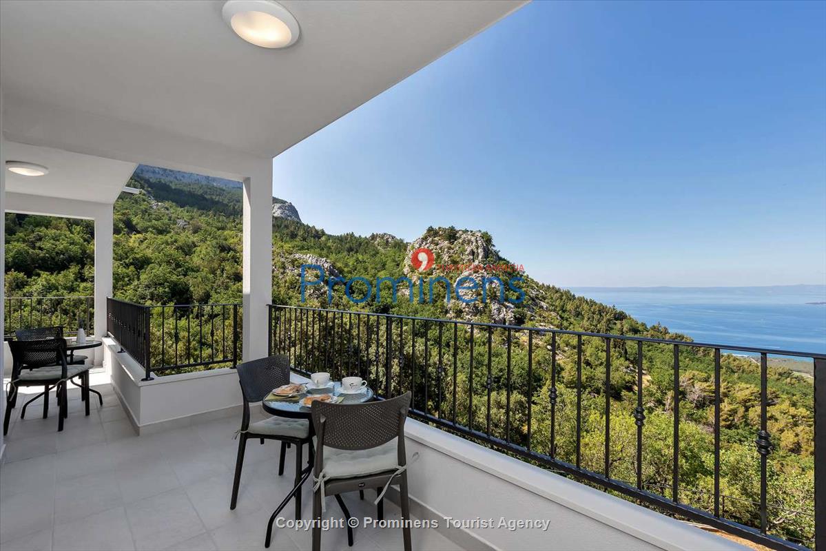 Modernes Ferienhaus Villa Alta Vista mit Pool  Meerblick bei Baska Voda  Makarska Riviera  