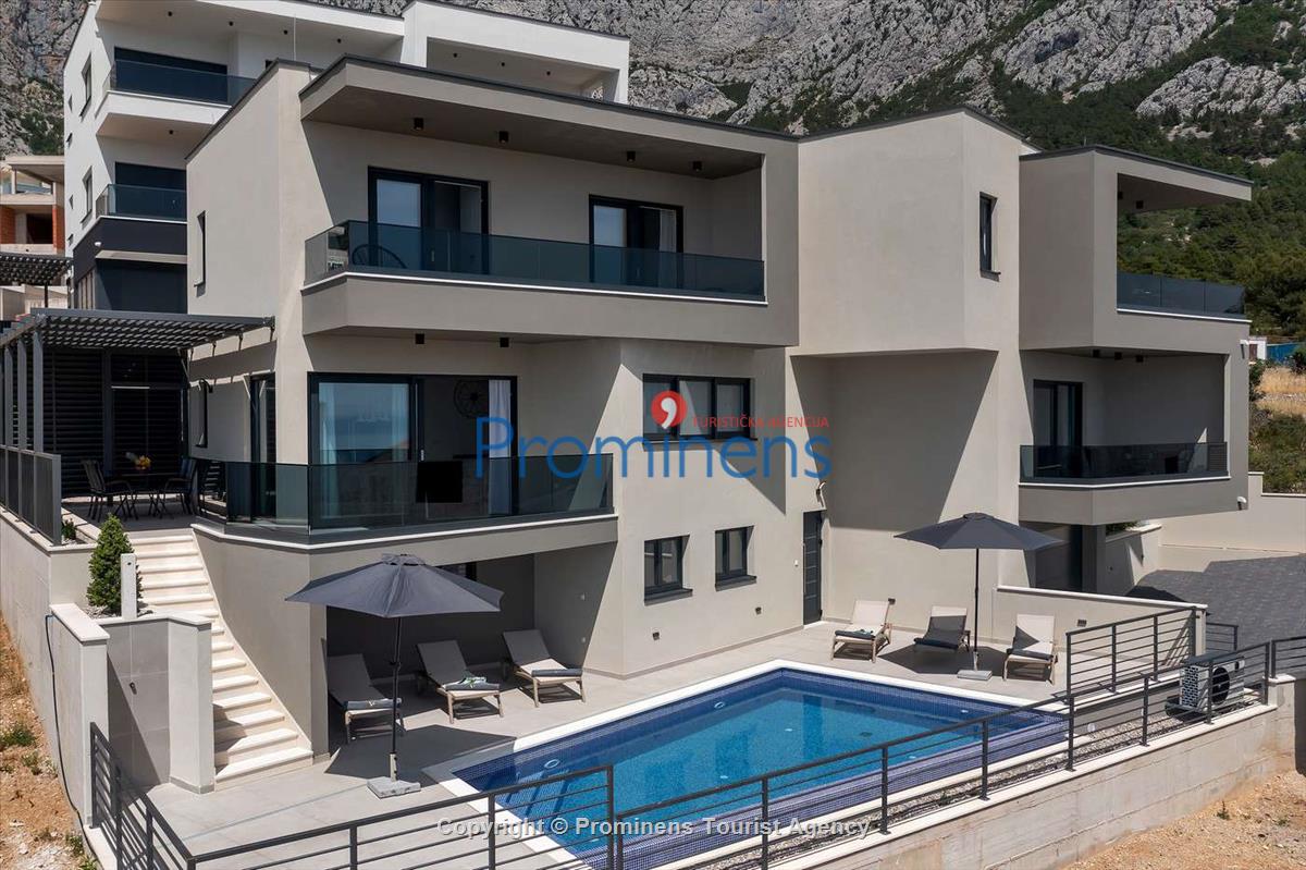 Moderne Villa VIP mit Swimmingpool in Makarska, Dalmatien , Platz für 9 Personen, ideal für Familien