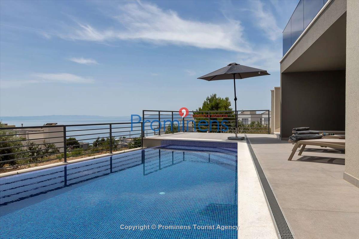 Moderne Villa VIP mit Swimmingpool in Makarska, Dalmatien , Platz für 9 Personen, ideal für Familien