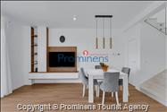 Moderne Villa VIP mit Swimmingpool in Makarska, Dalmatien , Platz für 9 Personen, ideal für Familien