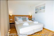 Exklusive Ferienwohnung Maja und Petra mit Pool in Makarska, 