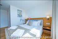 Exklusive Ferienwohnung Maja und Petra mit Pool in Makarska, 