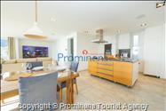 Exklusive Ferienwohnung Maja und Petra mit Pool in Makarska, 