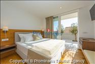 Exklusive Ferienwohnung Maja und Petra mit Pool in Makarska, 