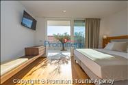 Exklusive Ferienwohnung Maja und Petra mit Pool in Makarska, 