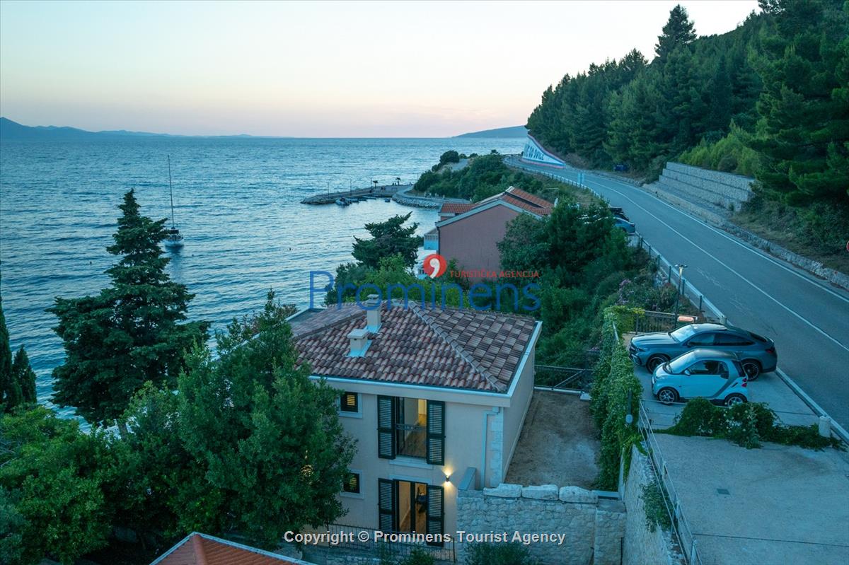 Strandhaus Podaca – 4 Schlafzimmer, 2 Familien, direkter Meereszugang, Makarska Riviera