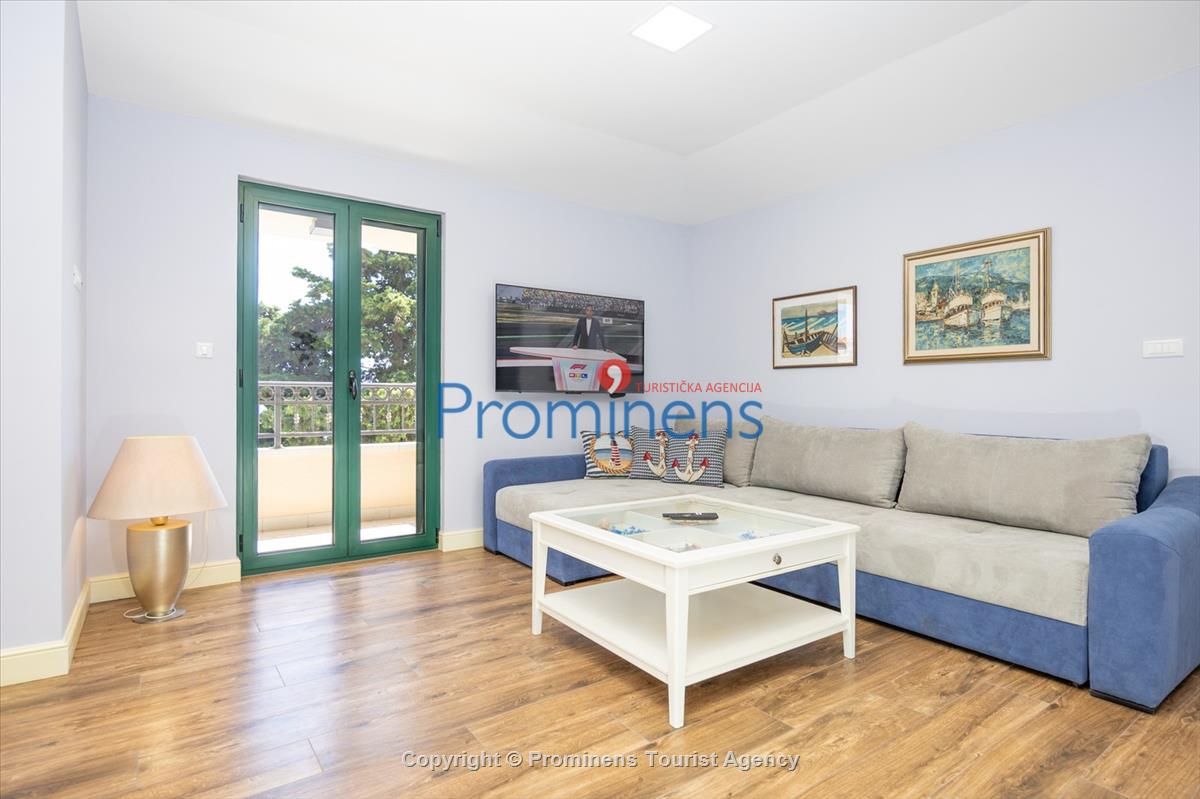 Strandhaus Podaca – 4 Schlafzimmer, 2 Familien, direkter Meereszugang, Makarska Riviera