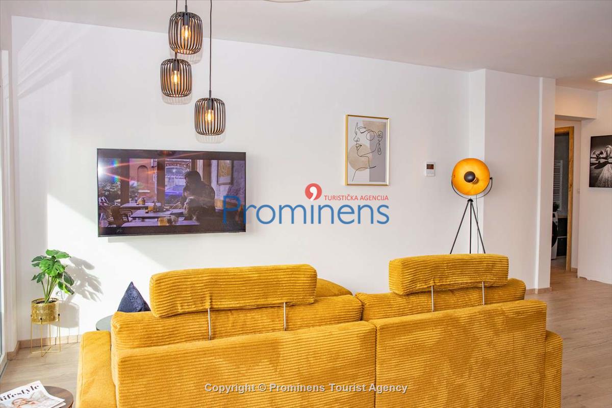 Penthouse Helena in Makarska – Exklusive Ferienwohnung mit Meerblick und Whirlpool