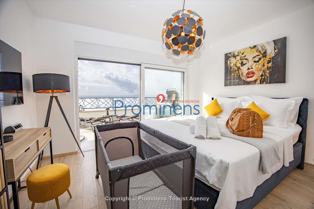 Penthouse Helena in Makarska – Exklusive Ferienwohnung mit Meerblick und Whirlpool