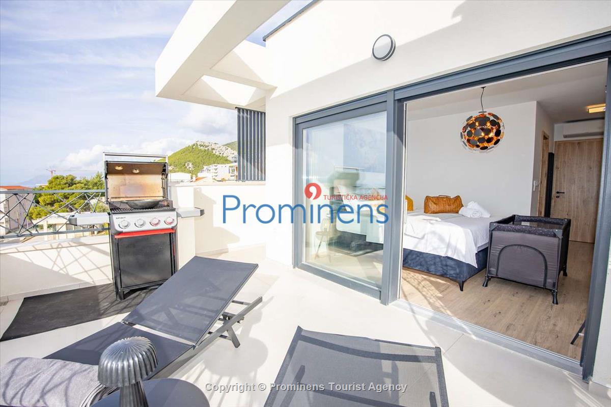 Penthouse Helena in Makarska – Exklusive Ferienwohnung mit Meerblick und Whirlpool