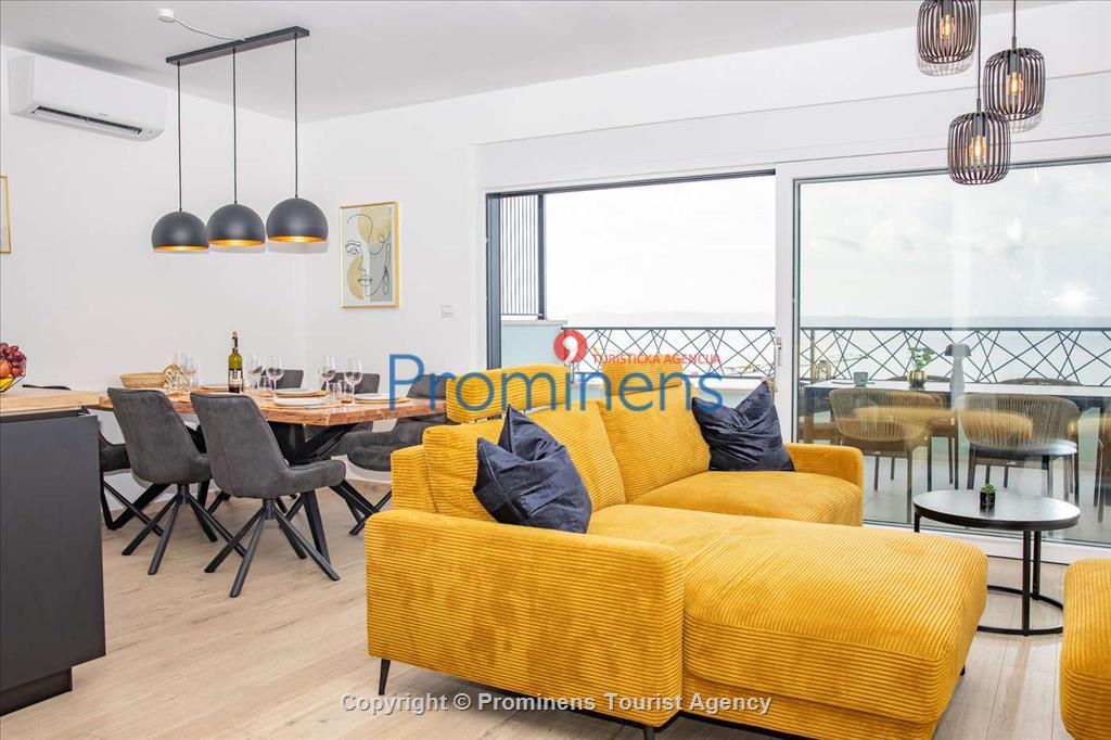 Penthouse Helena in Makarska – Exklusive Ferienwohnung mit Meerblick und Whirlpool