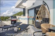 Penthouse Helena in Makarska – Exklusive Ferienwohnung mit Meerblick und Whirlpool