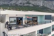 Penthouse Helena in Makarska – Exklusive Ferienwohnung mit Meerblick und Whirlpool