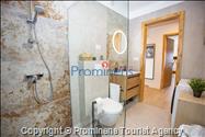 Penthouse Helena in Makarska – Exklusive Ferienwohnung mit Meerblick und Whirlpool