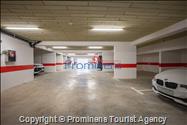 Penthouse Helena in Makarska – Exklusive Ferienwohnung mit Meerblick und Whirlpool