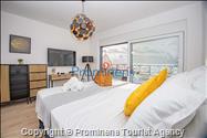 Penthouse Helena in Makarska – Exklusive Ferienwohnung mit Meerblick und Whirlpool