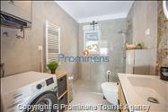 Penthouse Helena in Makarska – Exklusive Ferienwohnung mit Meerblick und Whirlpool