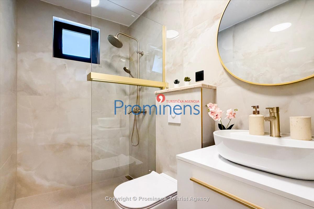 Ferienhaus mit Pool Vista Mare Baška Voda Kroatien