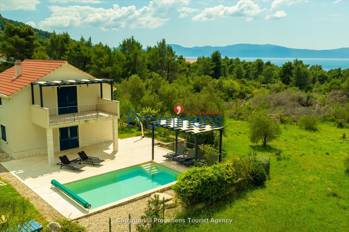 Holiday home Blue Stone with pool Zaostrog