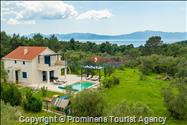 Holiday home Blue Stone with pool Zaostrog