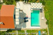 Holiday home Blue Stone with pool Zaostrog
