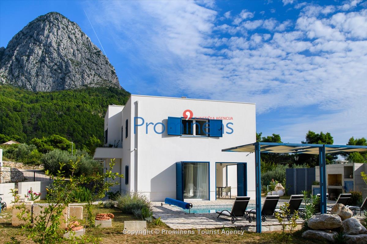  Ferienhaus mit beheiztem Pool und drei Schlafzimmern an der atemberaubenden Makarska Riviera in Kroatien