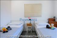  Ferienhaus mit beheiztem Pool und drei Schlafzimmern an der atemberaubenden Makarska Riviera in Kroatien