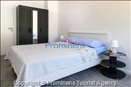  Ferienhaus mit beheiztem Pool und drei Schlafzimmern an der atemberaubenden Makarska Riviera in Kroatien