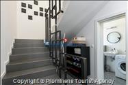  Ferienhaus mit beheiztem Pool und drei Schlafzimmern an der atemberaubenden Makarska Riviera in Kroatien
