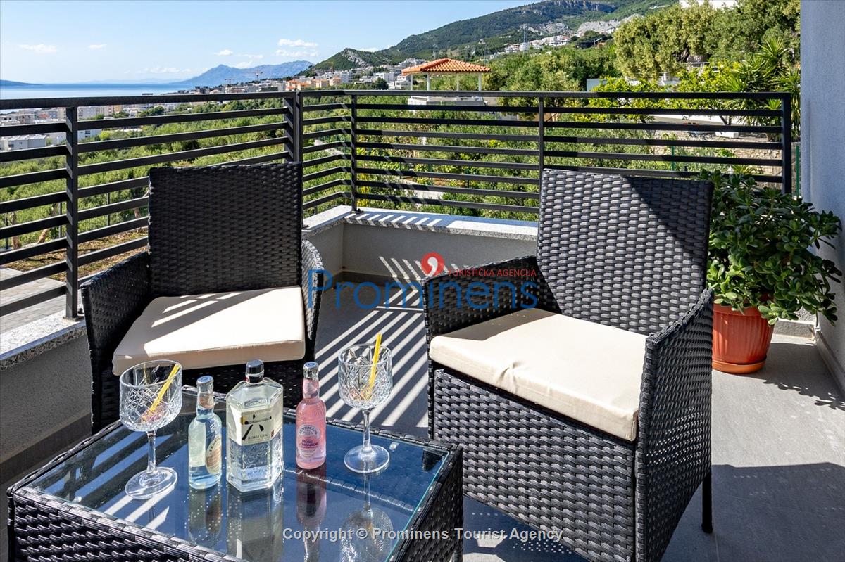 Ferienwohnung Maslina in Makarska – eine komfortable Unterkunft mit zwei Schlafzimmern, Balkon und Aufzug
